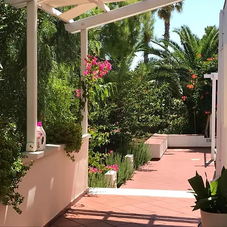 Elena Feriehus San Vito (Apulia)